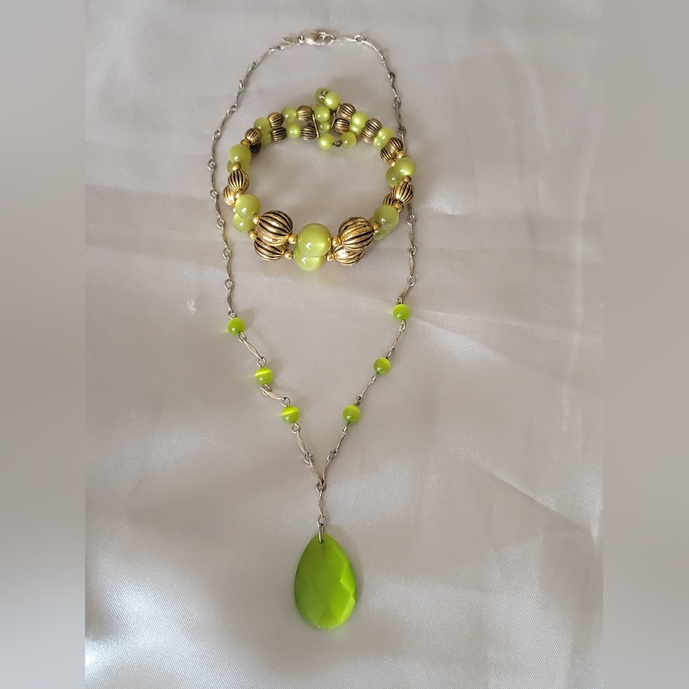 Vintage Avon Green Moonglow Glass Bead Necklace and Green Wrap Lucite Bracelet